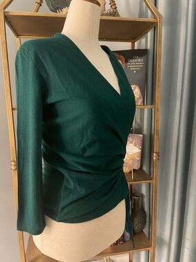 Ann Taylor S Medium Emerald Forest Green Wrap Knit Top Tie Waist Sweater